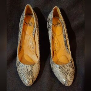 Sofft Gray & Black Snakeskin Print Pumps Size 8M